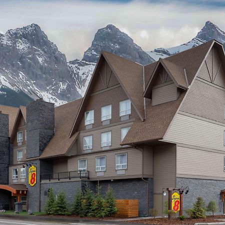 Super 8 By Wyndham Canmore Luaran gambar