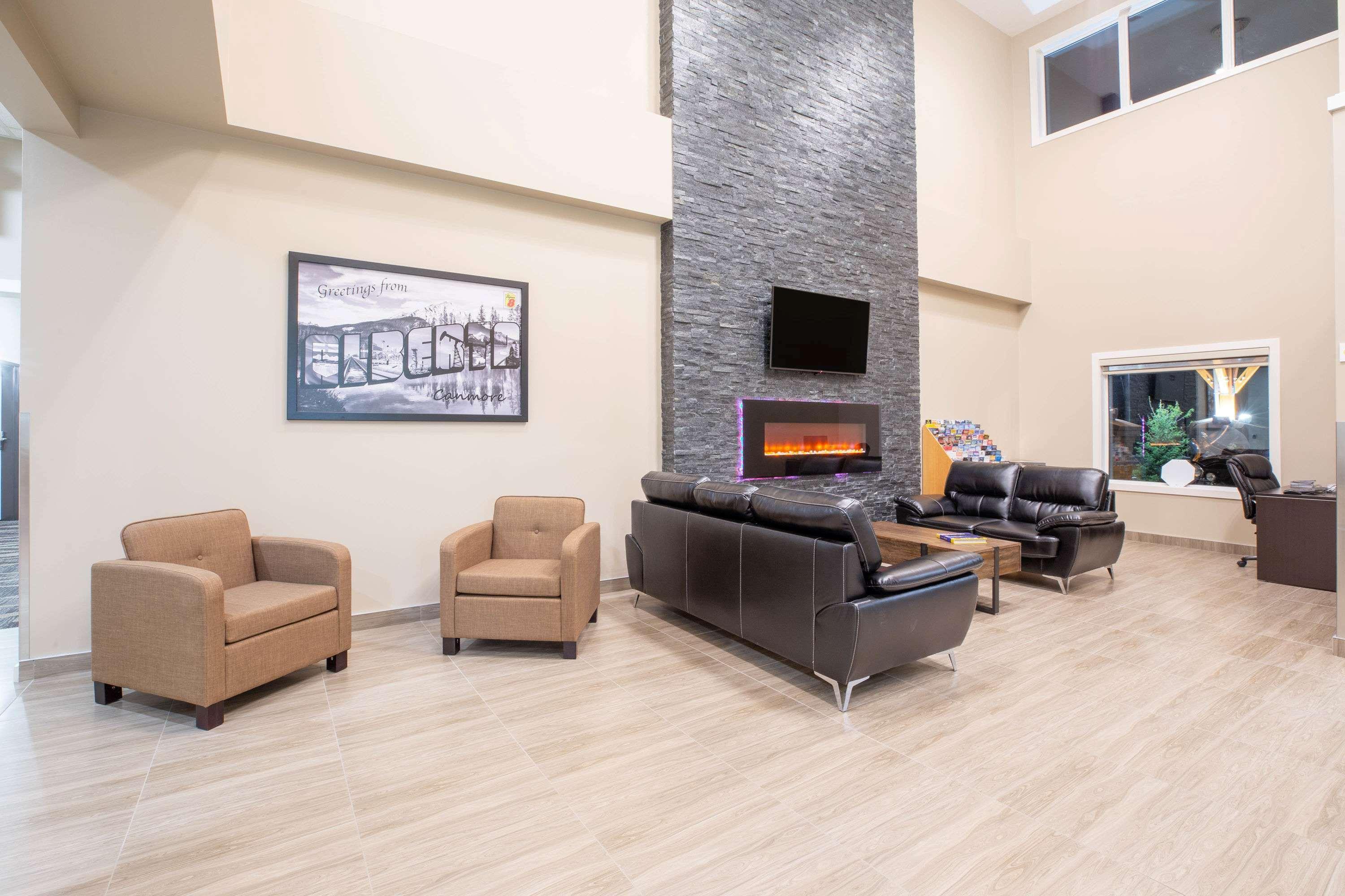 Super 8 By Wyndham Canmore Luaran gambar