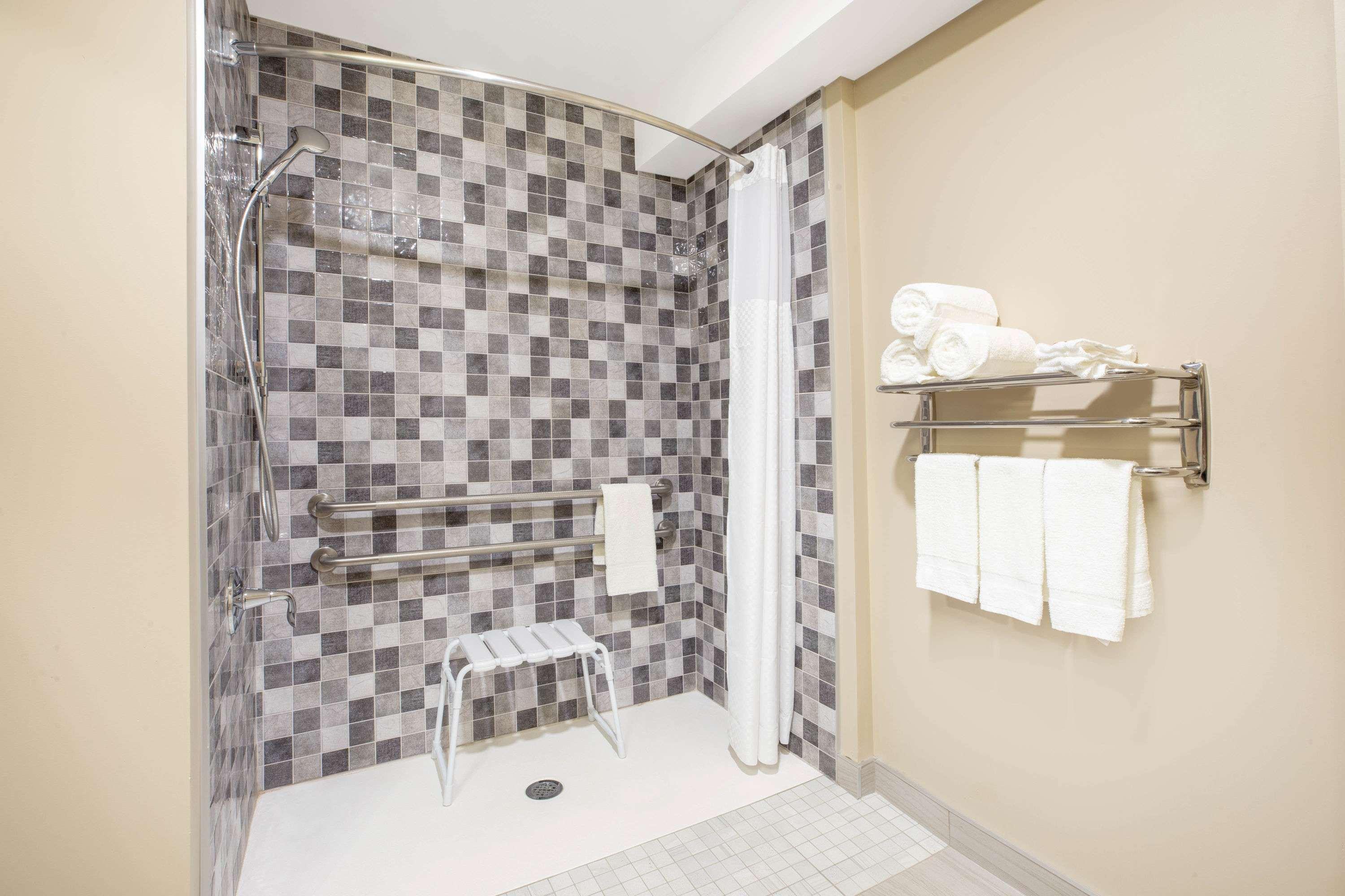 Super 8 By Wyndham Canmore Luaran gambar