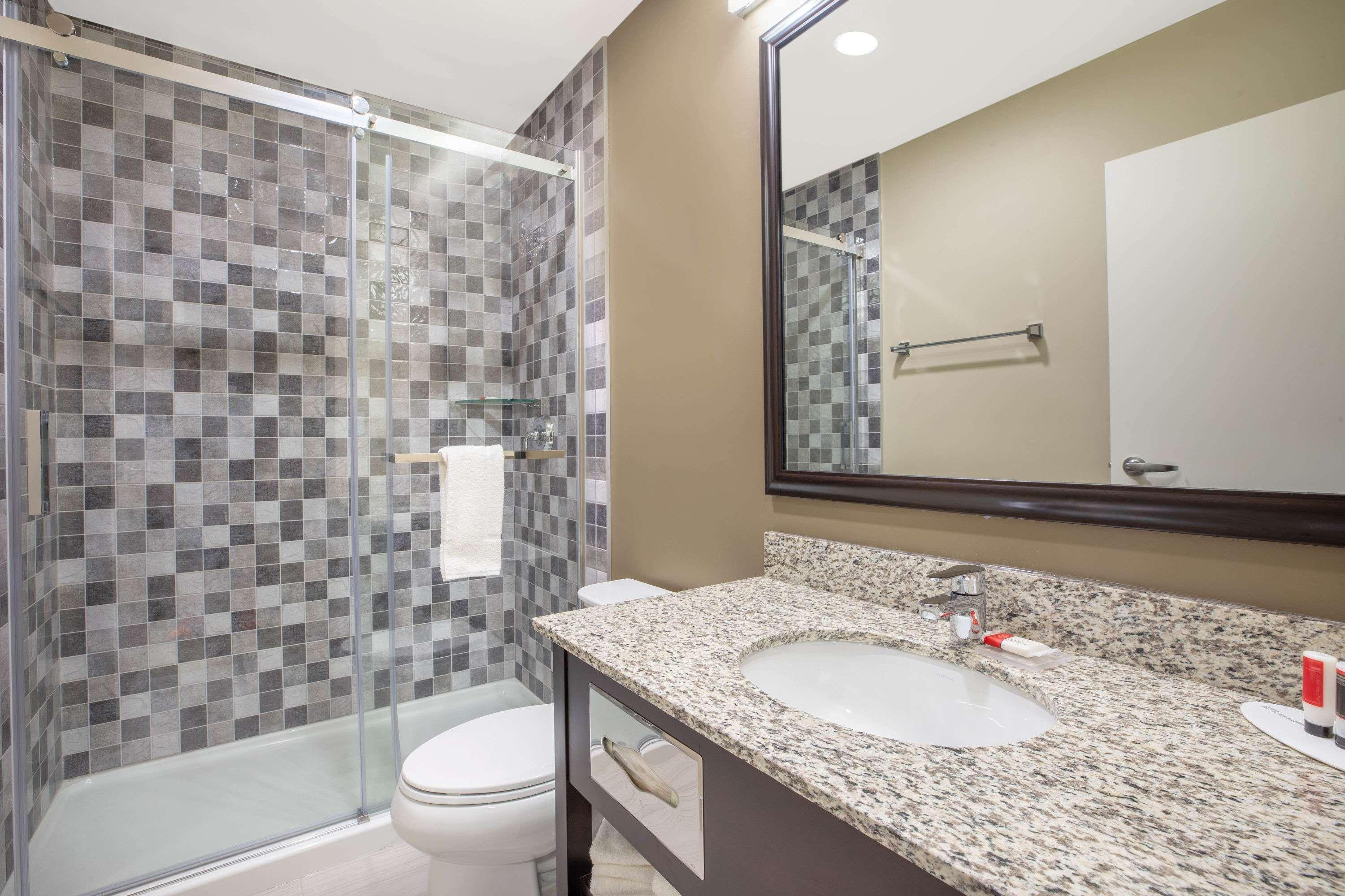 Super 8 By Wyndham Canmore Luaran gambar