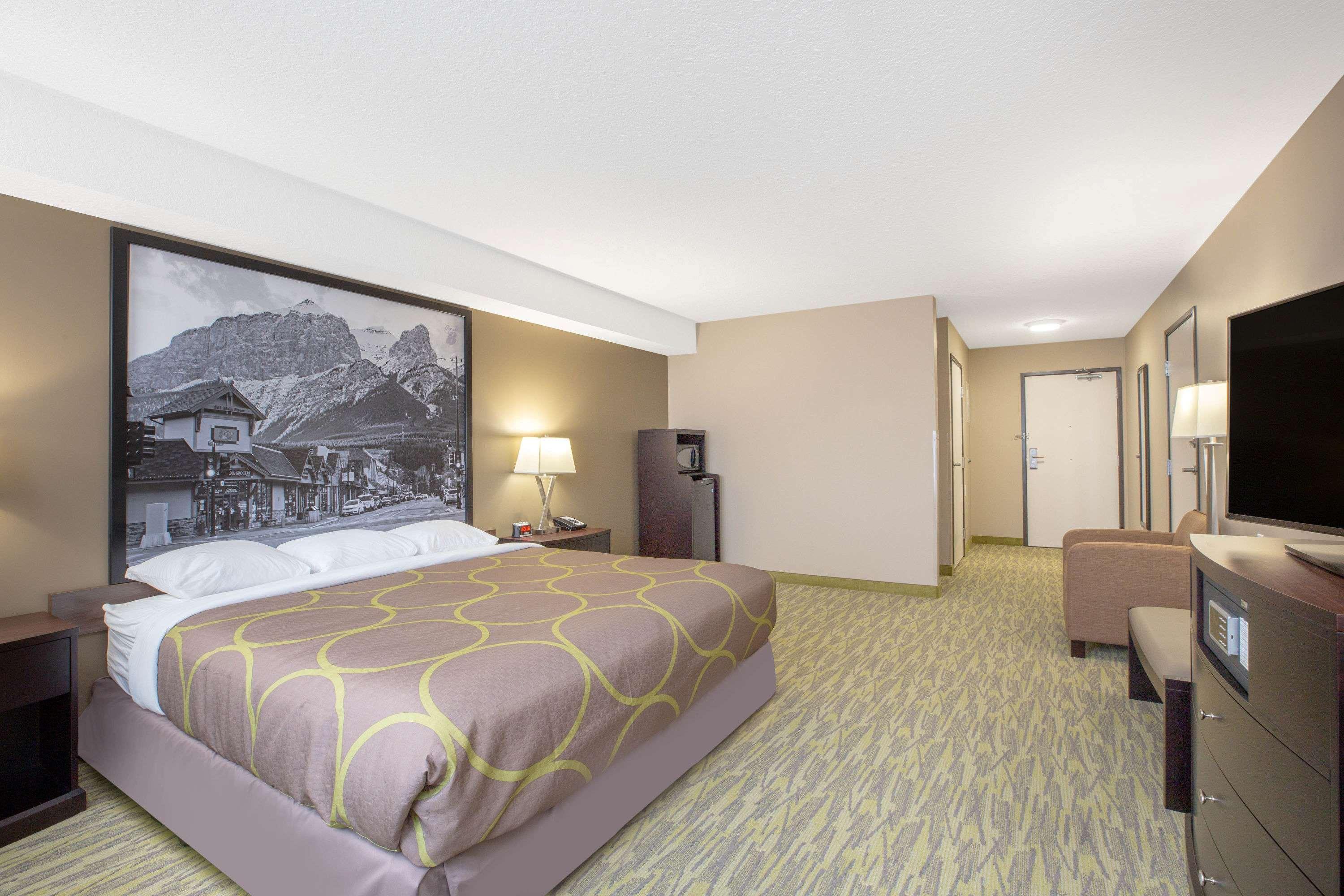 Super 8 By Wyndham Canmore Luaran gambar