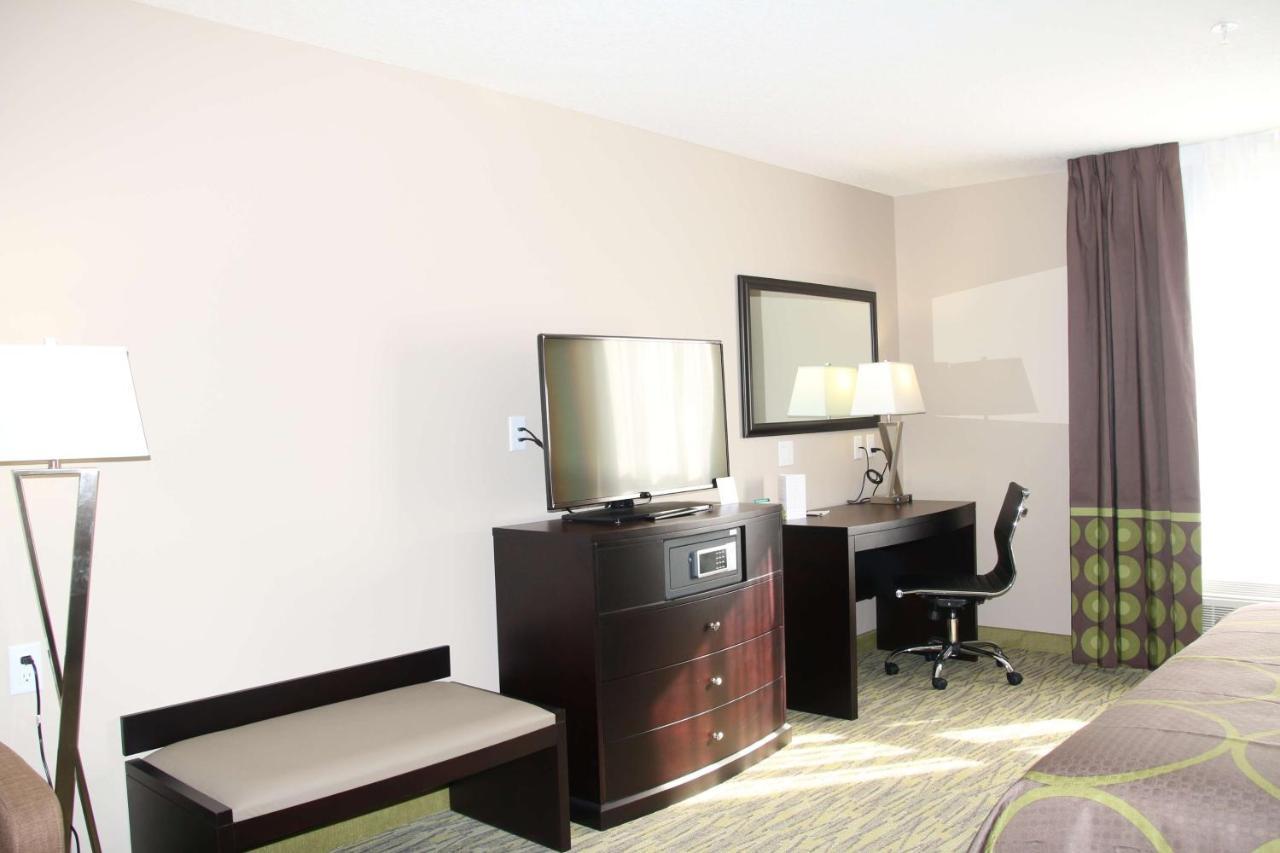 Super 8 By Wyndham Canmore Luaran gambar