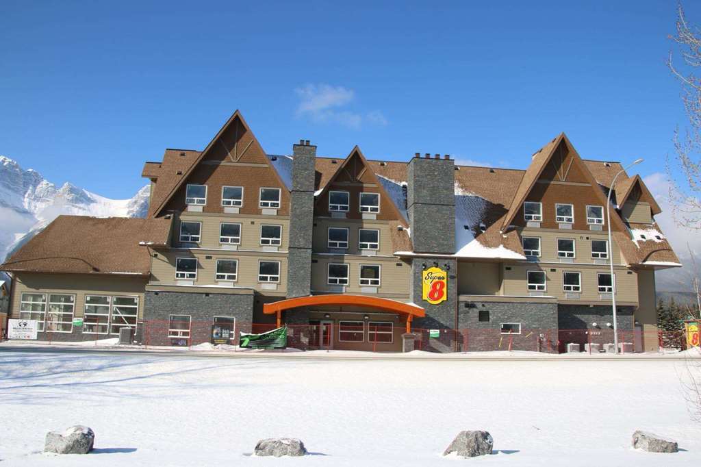 Super 8 By Wyndham Canmore Luaran gambar