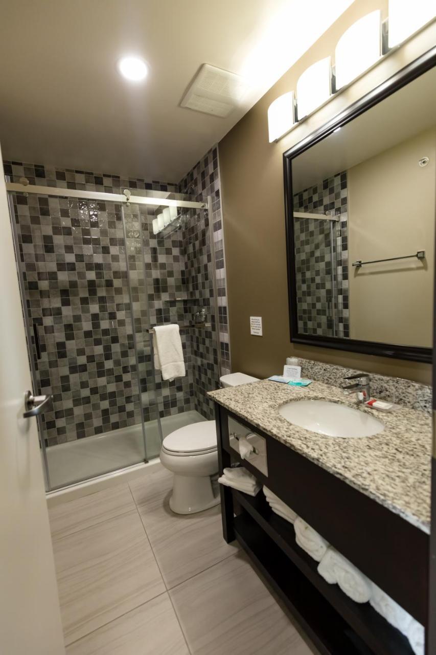 Super 8 By Wyndham Canmore Luaran gambar