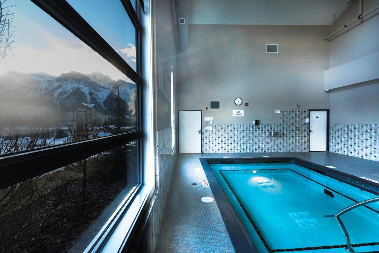 Super 8 By Wyndham Canmore Luaran gambar