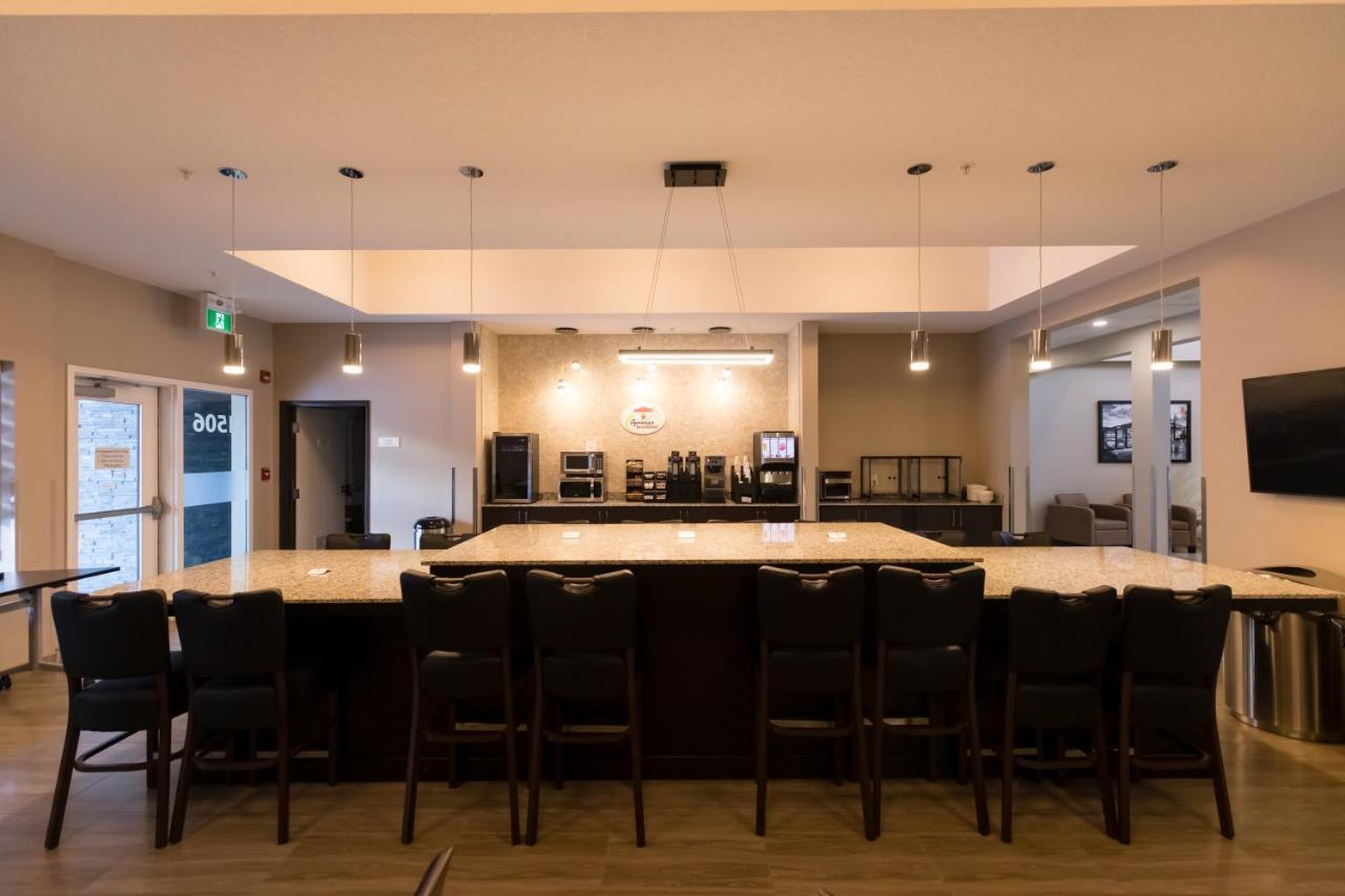 Super 8 By Wyndham Canmore Luaran gambar