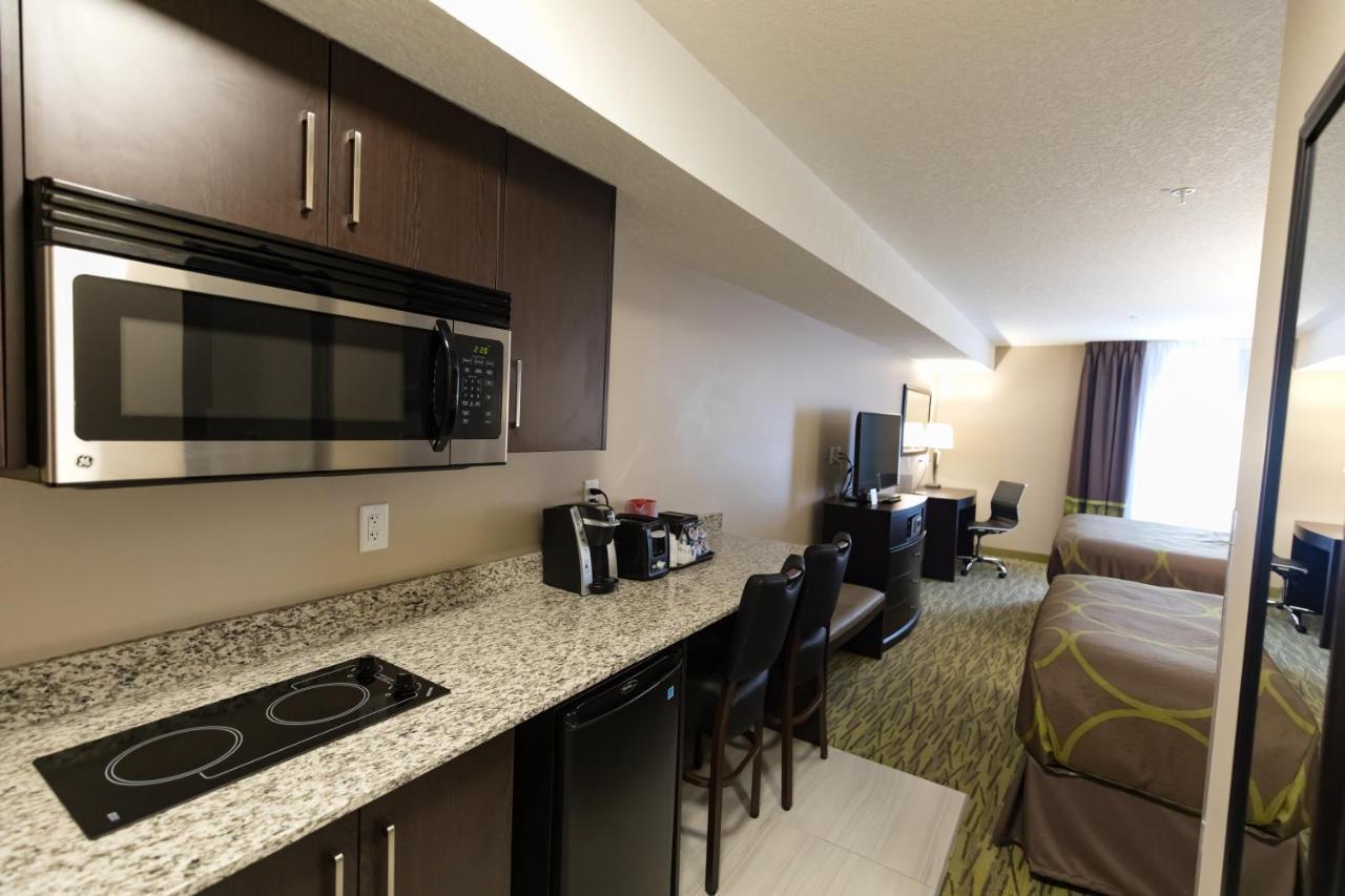 Super 8 By Wyndham Canmore Luaran gambar