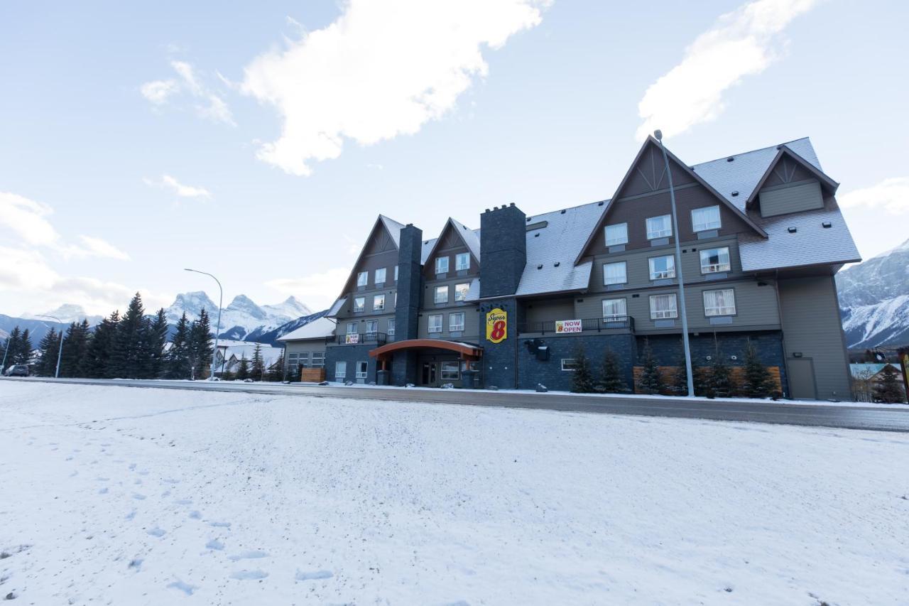 Super 8 By Wyndham Canmore Luaran gambar